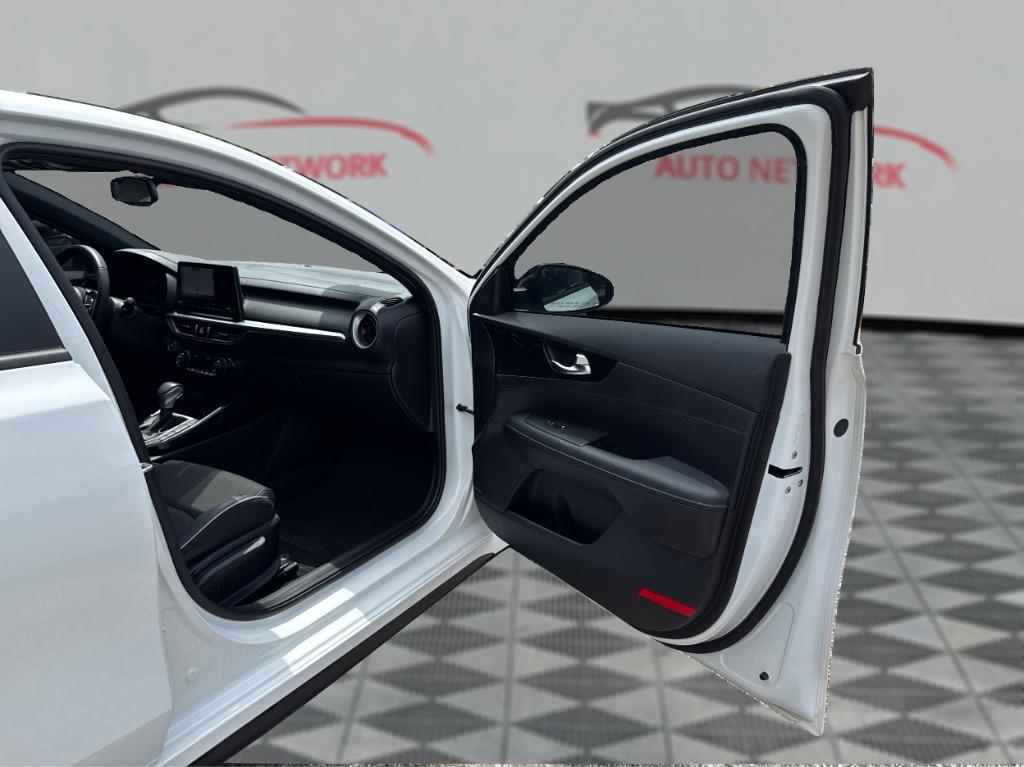 2023 Kia Forte - $15,900