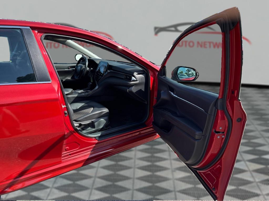 2022 Toyota Camry - $18,900