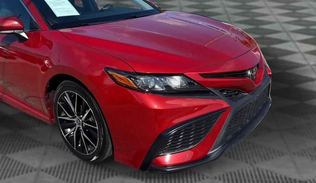 2022 Toyota Camry - $18,900