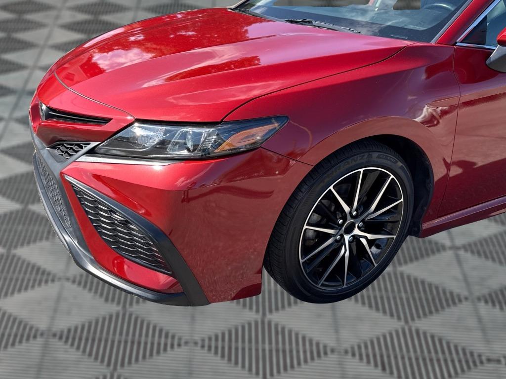 2022 Toyota Camry - $18,900