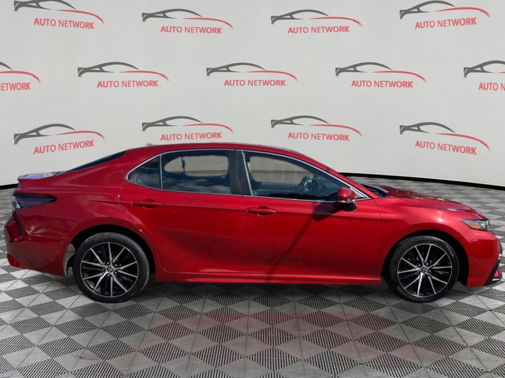 2022 Toyota Camry - $18,900