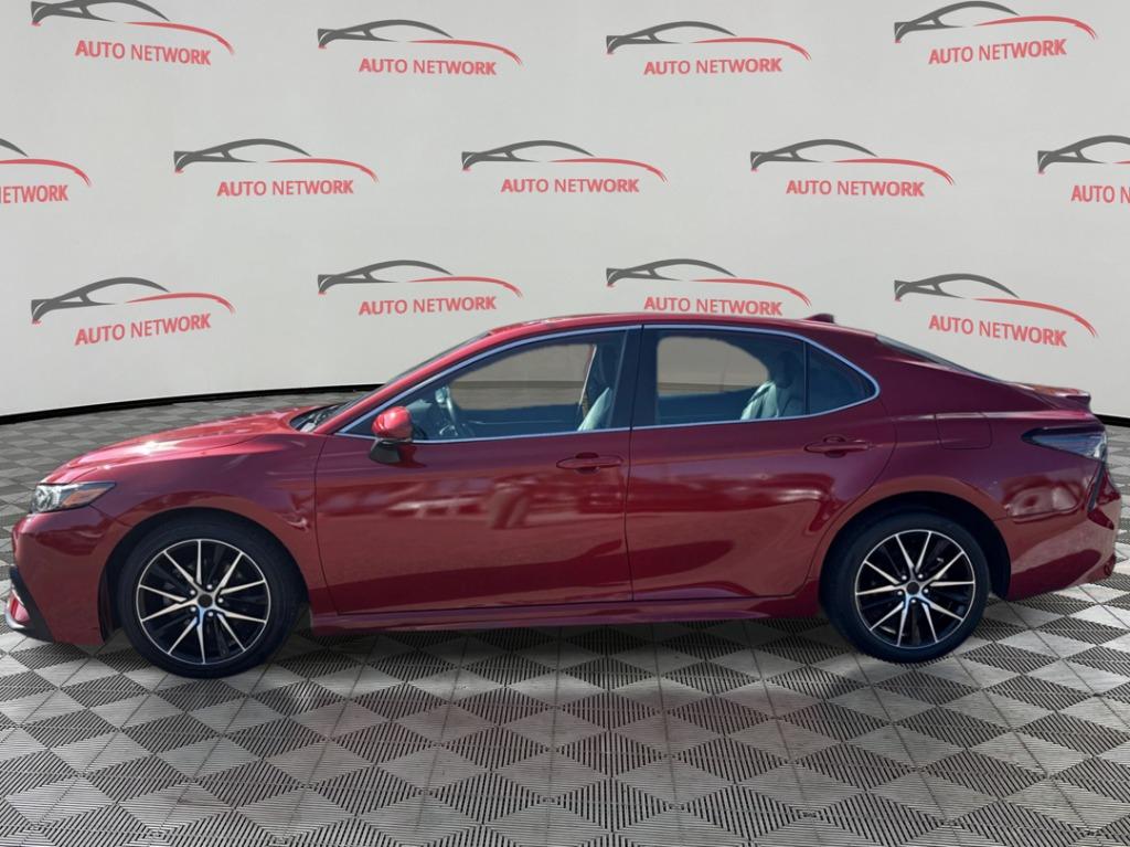 2022 Toyota Camry - $18,900