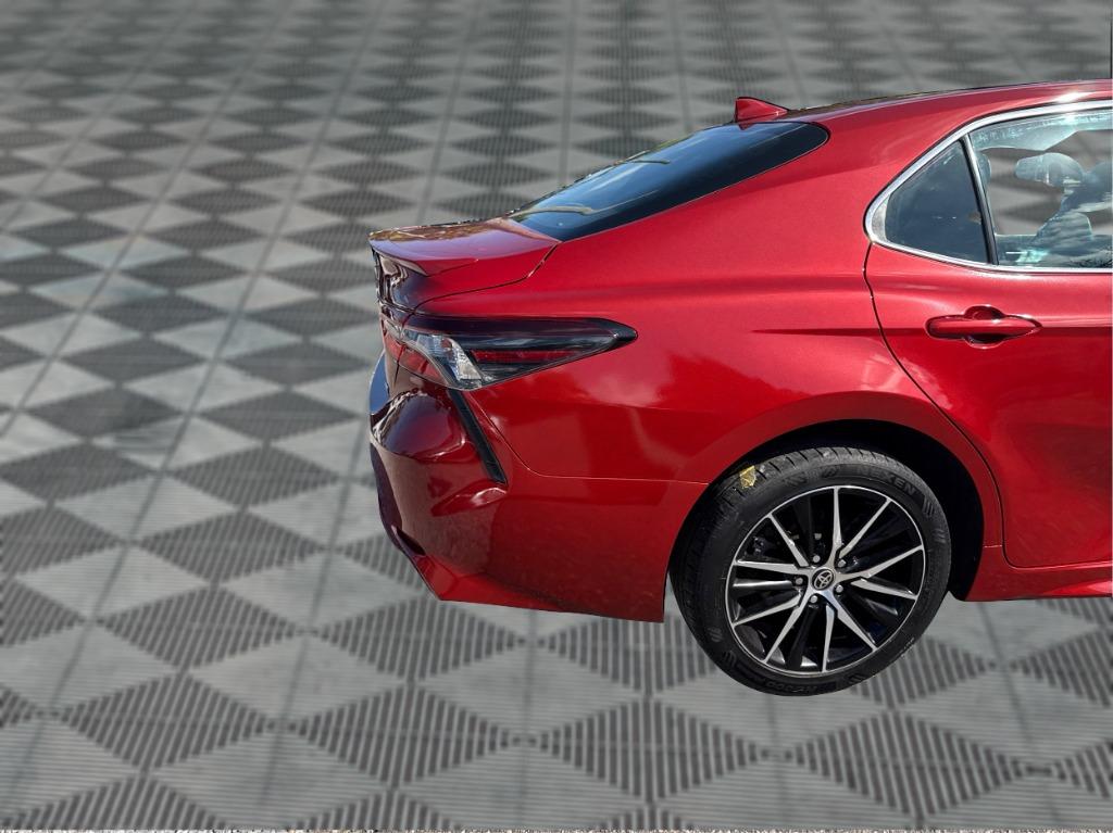 2022 Toyota Camry - $18,900