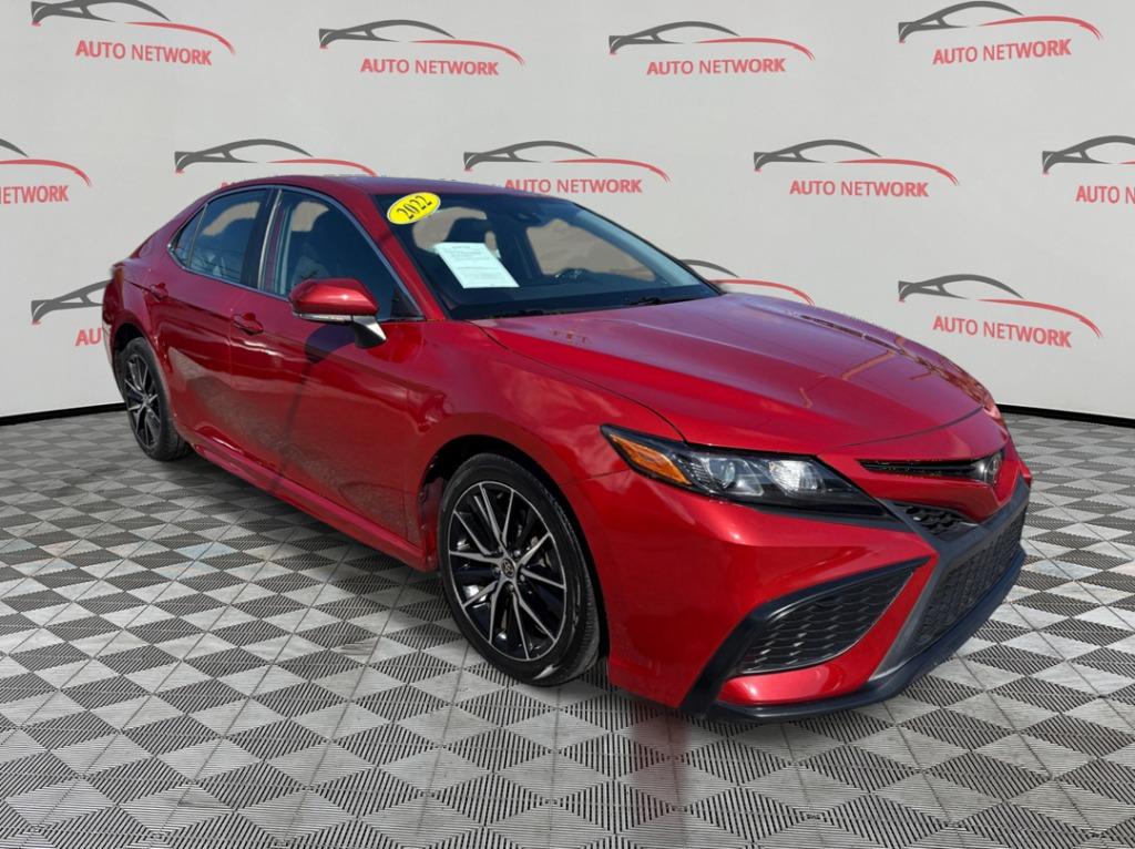 2022 Toyota Camry - $18,900