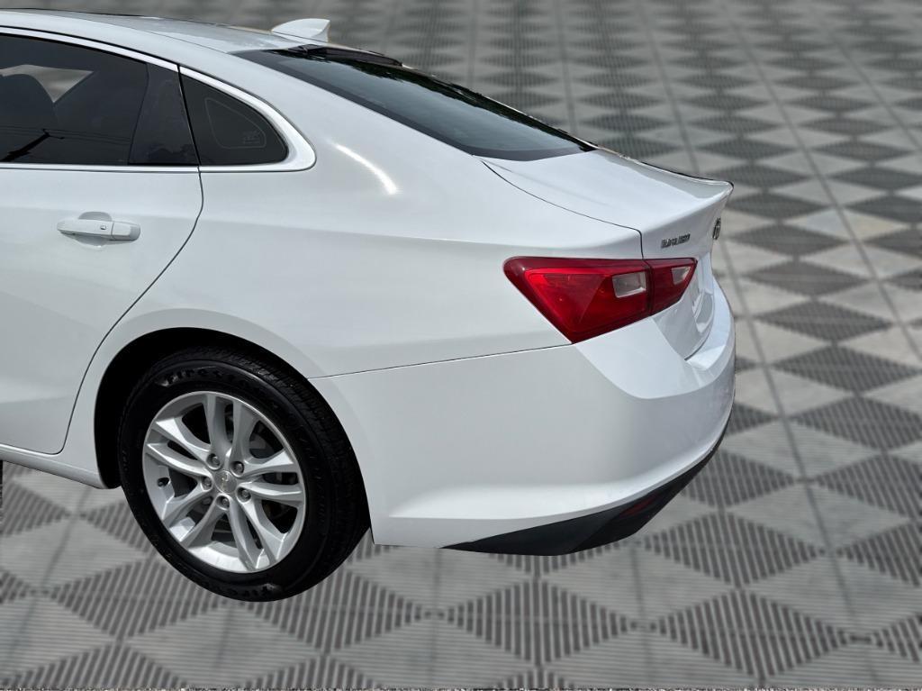 2018 Chevrolet Malibu - $9,900