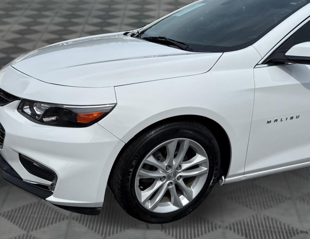 2018 Chevrolet Malibu - $9,900