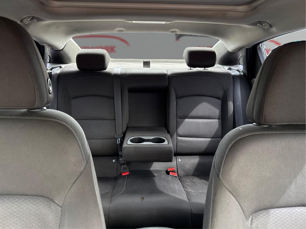 2018 Chevrolet Malibu - $9,900