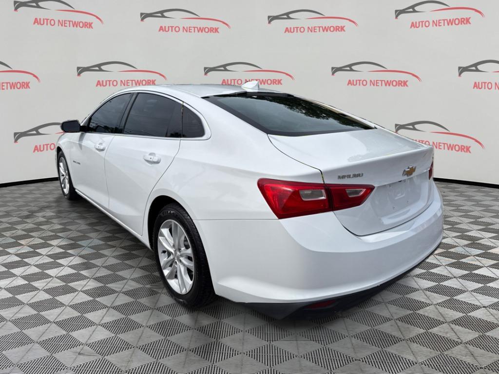 2018 Chevrolet Malibu - $9,900