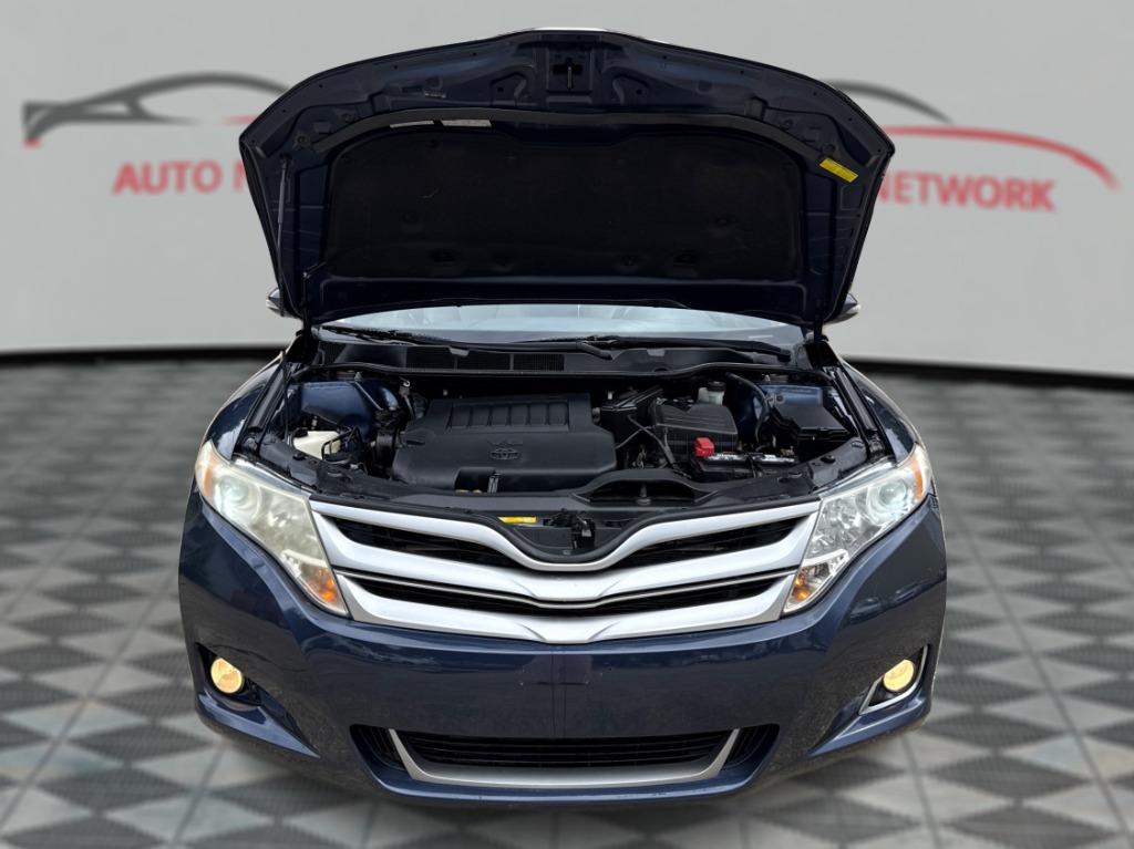 2015 Toyota Venza - $10,900