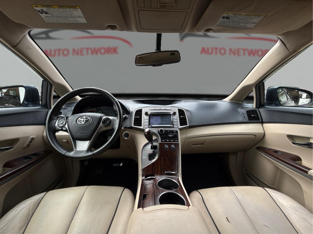 2015 Toyota Venza - $10,900