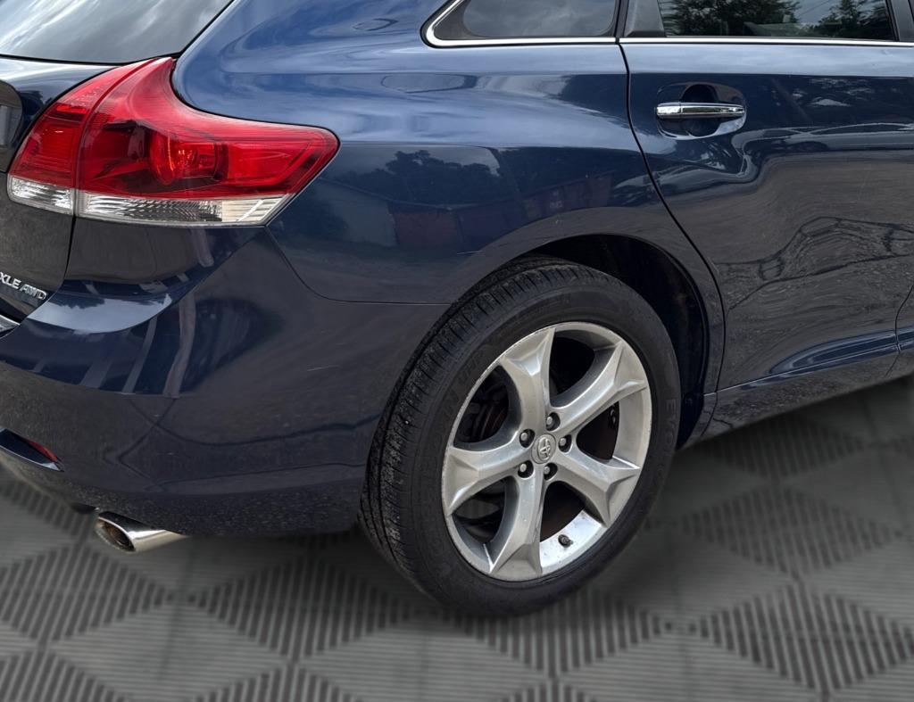 2015 Toyota Venza - $10,900