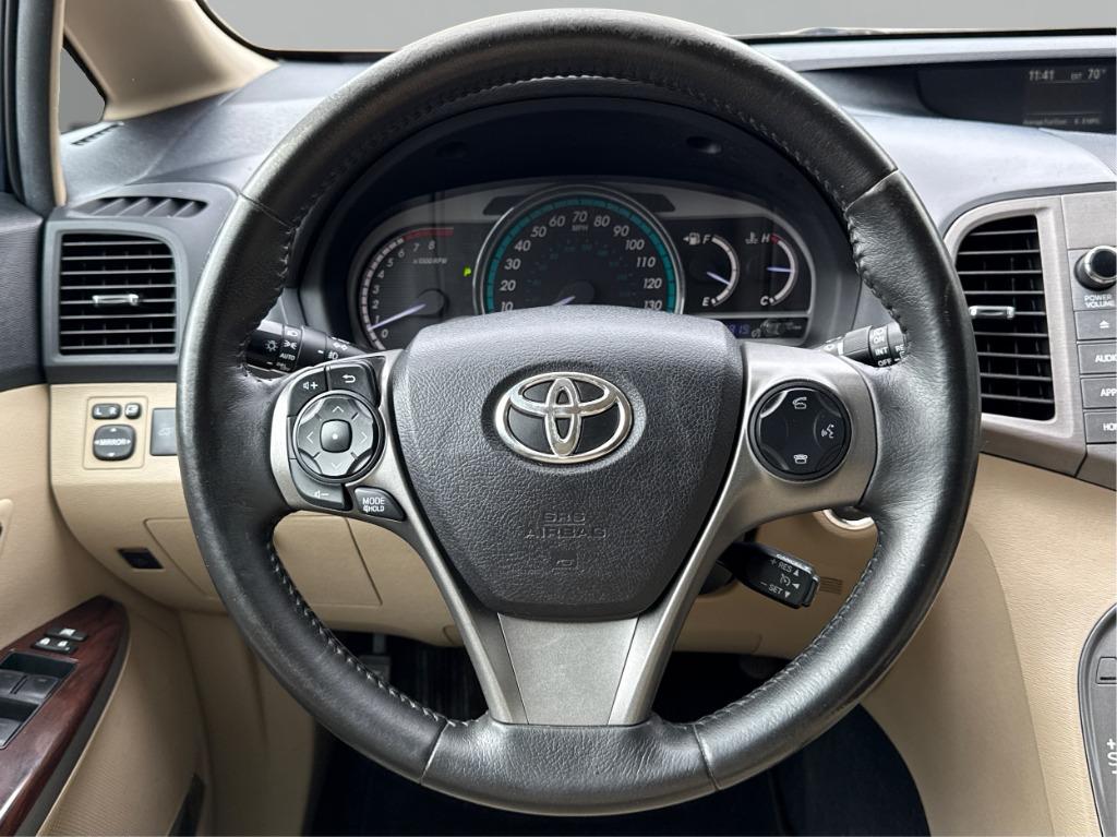2015 Toyota Venza - $10,900