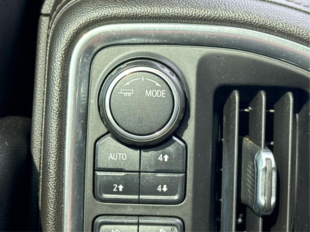 2020 Chevrolet Silverado - $27,900