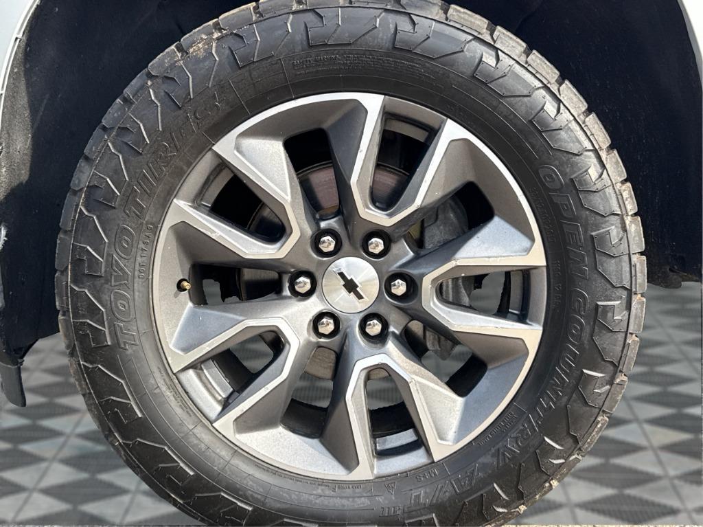 2020 Chevrolet Silverado - $27,900