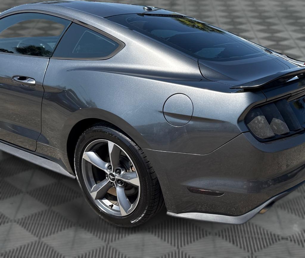 2016 Ford Mustang - $13,900