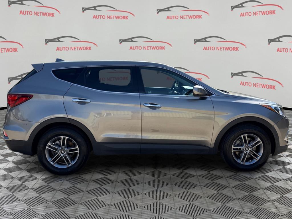 2017 Hyundai Santa Fe - $9,900
