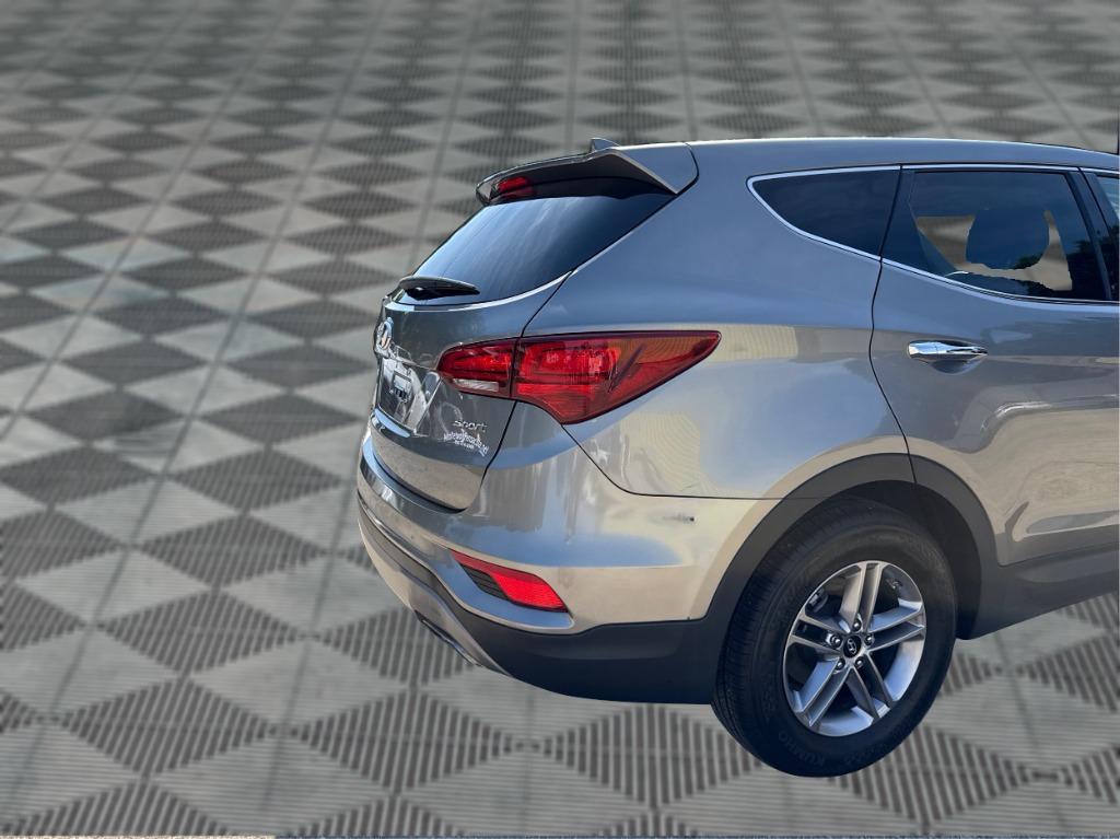 2017 Hyundai Santa Fe - $9,900