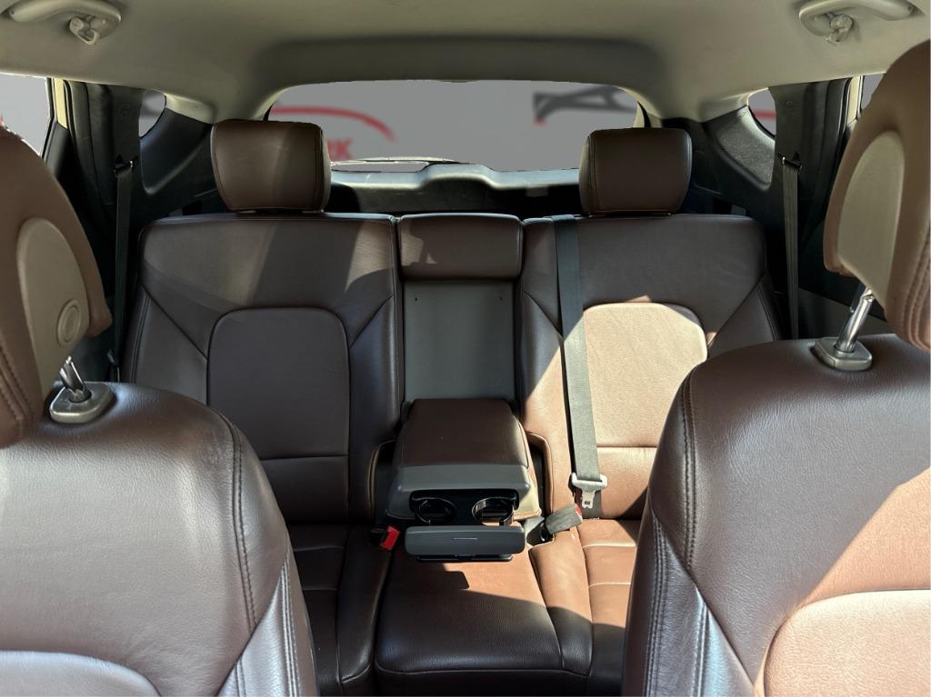 2017 Hyundai Santa Fe - $9,900
