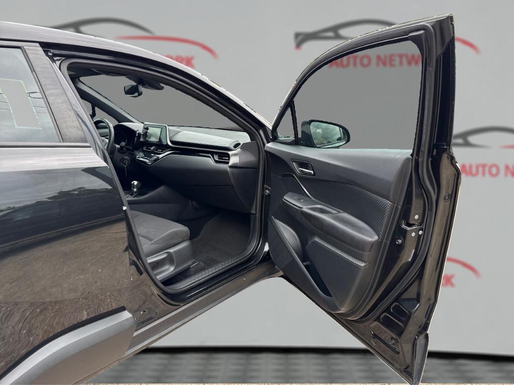 2018 Toyota C-HR - $14,900