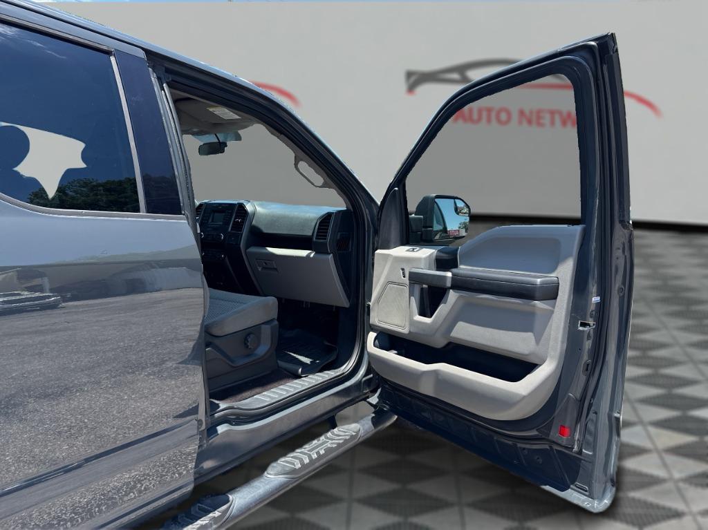 2017 Ford F-150 - $9,900