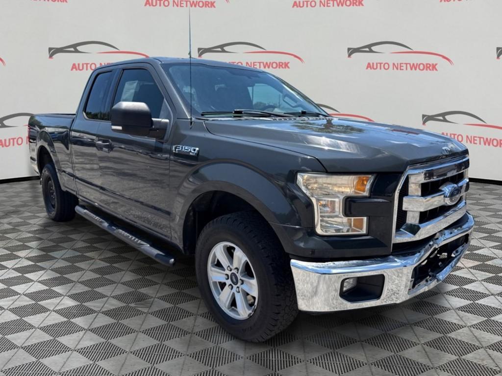 2017 Ford F-150 - $9,900