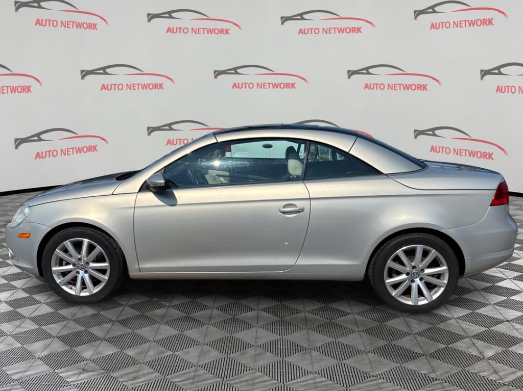 2010 Volkswagen Eos - $5,900
