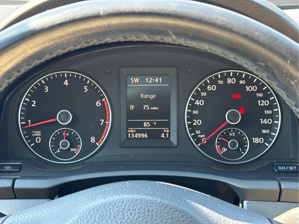 2010 Volkswagen Eos - $5,900