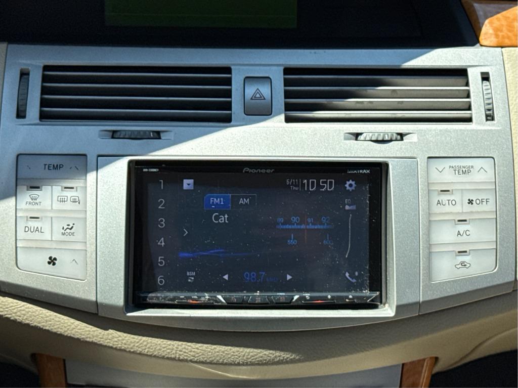 2005 Toyota Avalon - $7,900