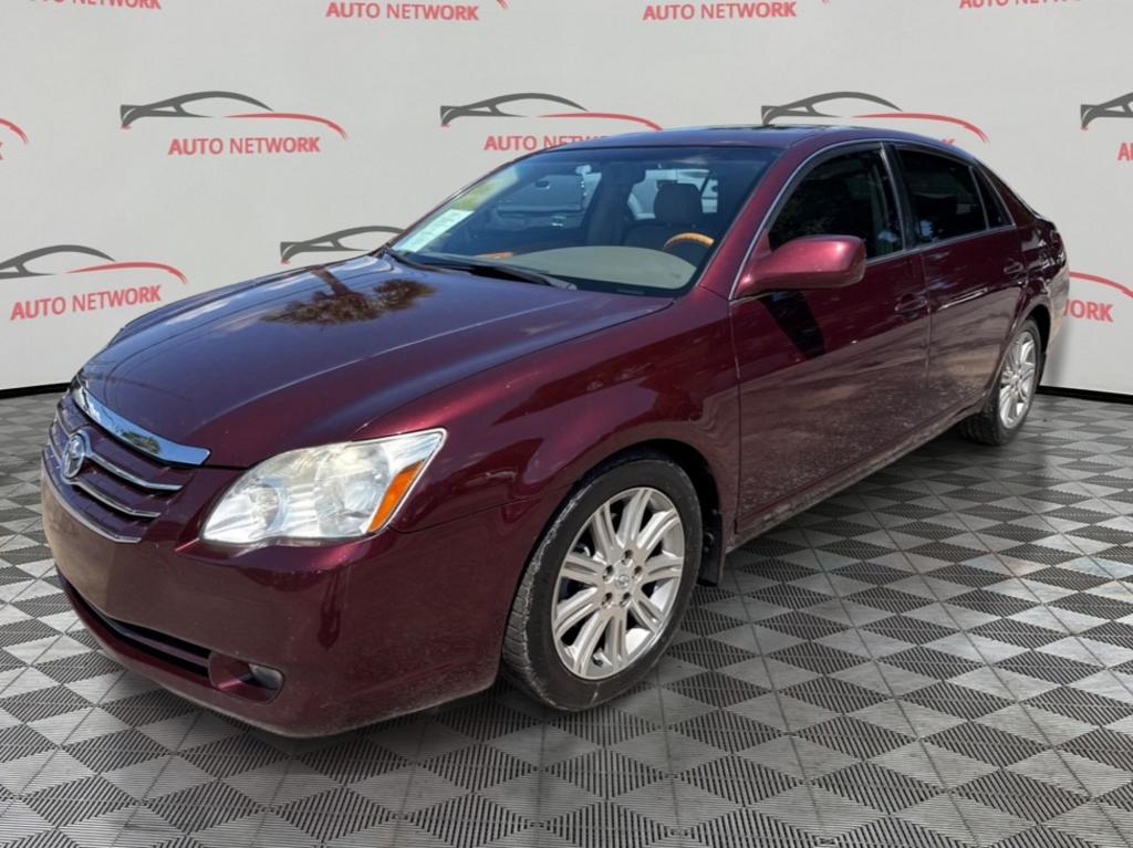 2005 Toyota Avalon - $7,900