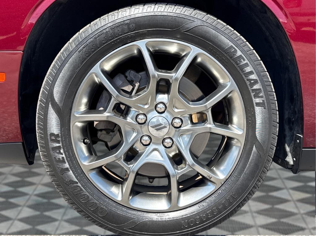 2017 Dodge Challenger - $16,900