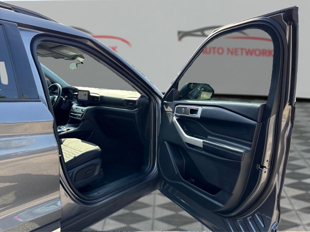 2021 Ford Explorer - $16,900