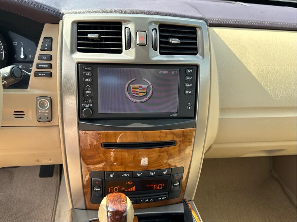 2008 Cadillac XLR - $25,900