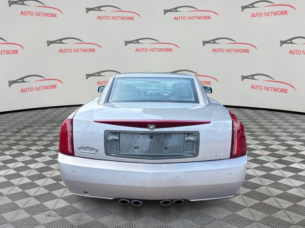 2008 Cadillac XLR - $25,900