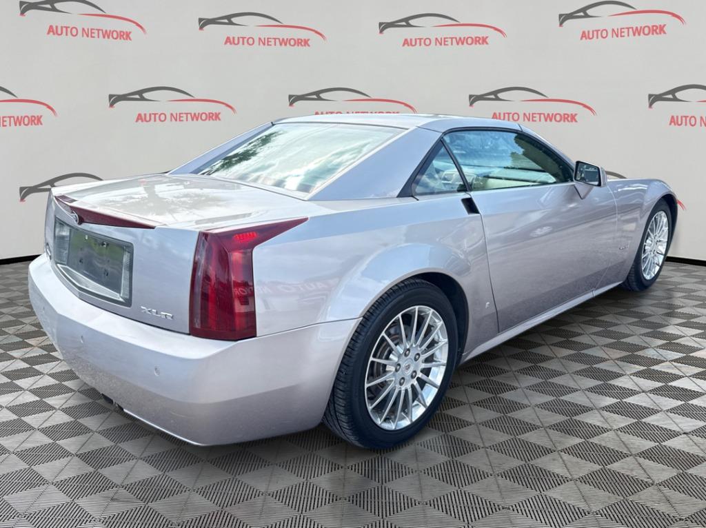 2008 Cadillac XLR - $25,900