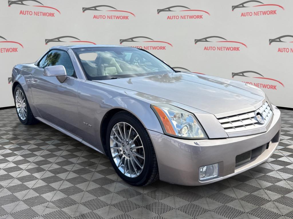 2008 Cadillac XLR - $25,900