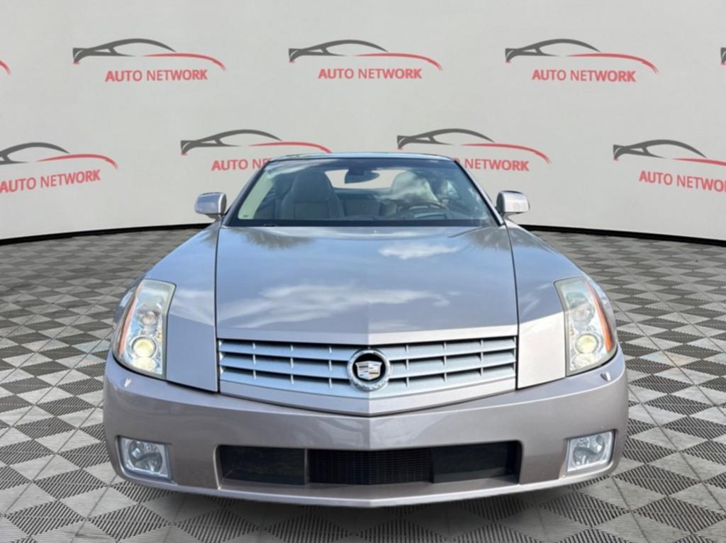 2008 Cadillac XLR - $25,900