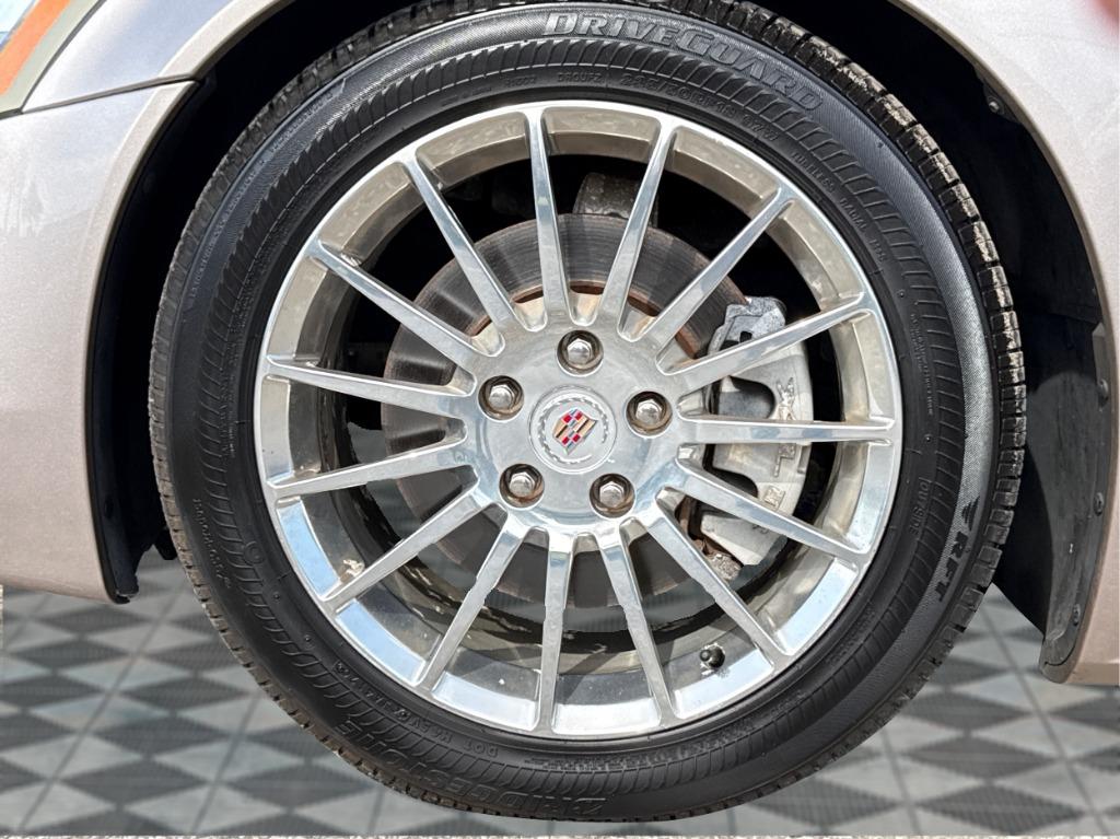 2008 Cadillac XLR - $25,900