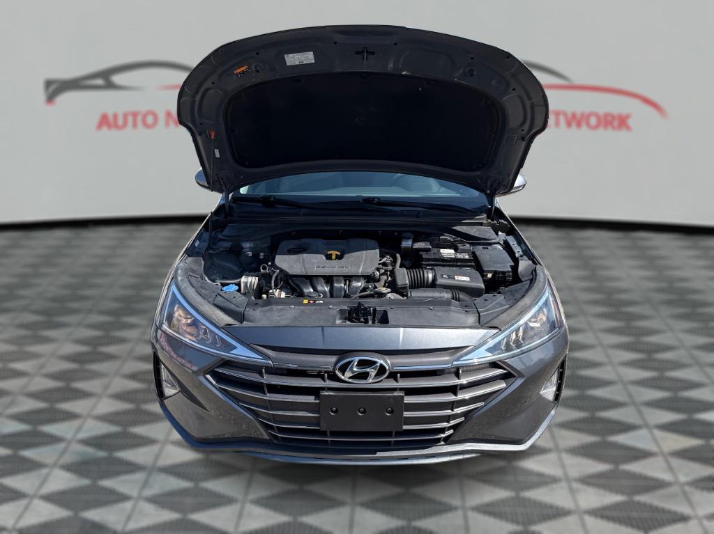 2019 Hyundai Elantra - $8,900