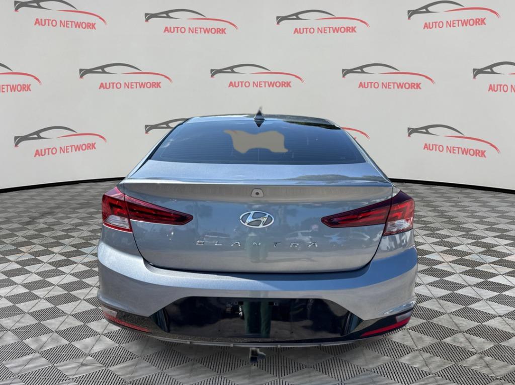 2019 Hyundai Elantra - $8,900