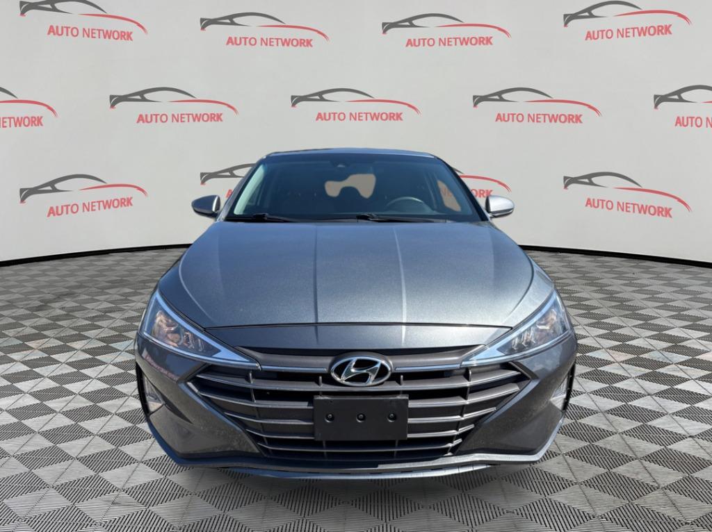 2019 Hyundai Elantra - $8,900