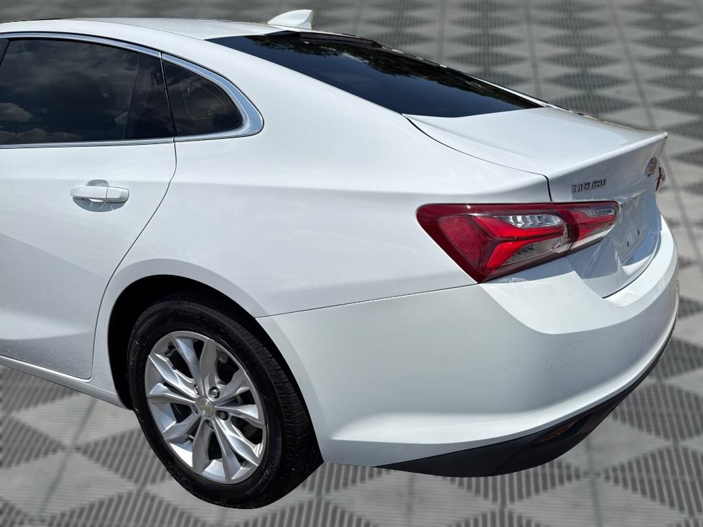 2021 Chevrolet Malibu - $11,900