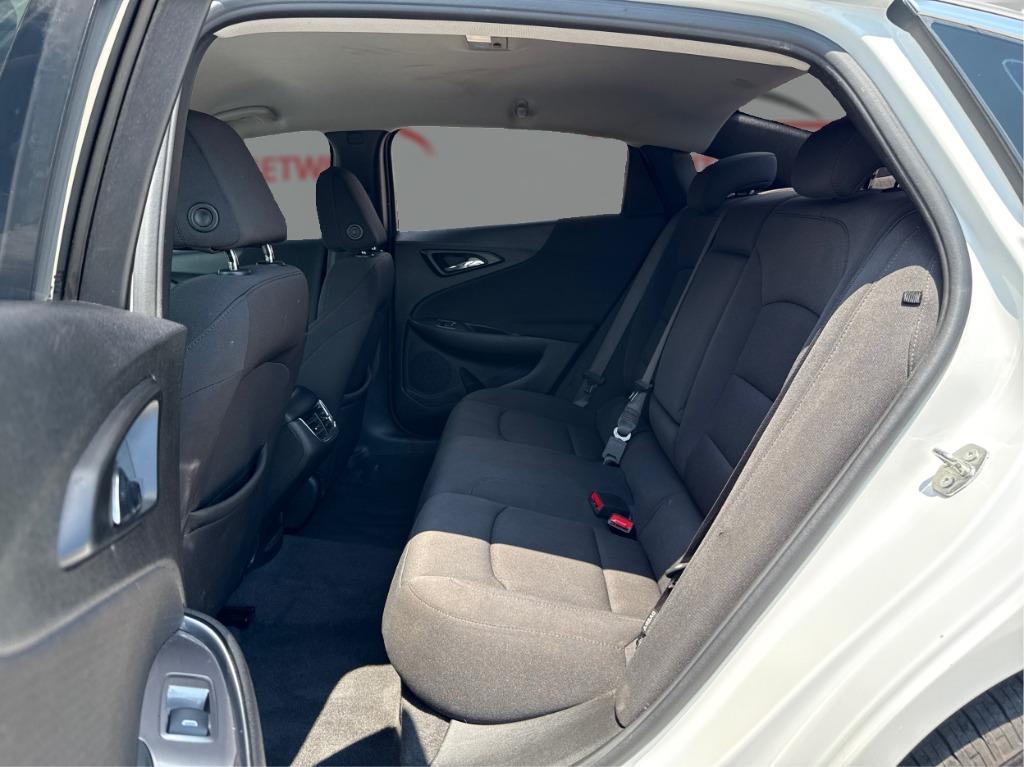 2021 Chevrolet Malibu - $11,900