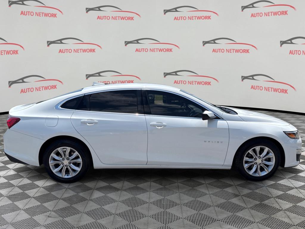 2021 Chevrolet Malibu - $11,900