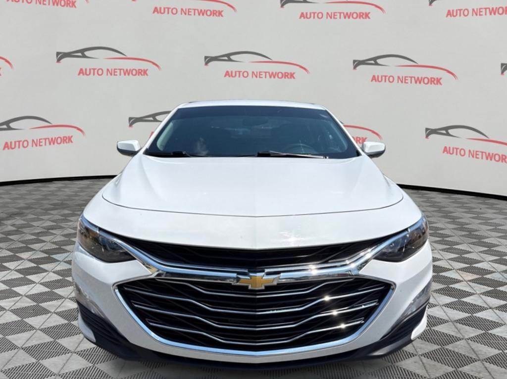 2021 Chevrolet Malibu - $11,900