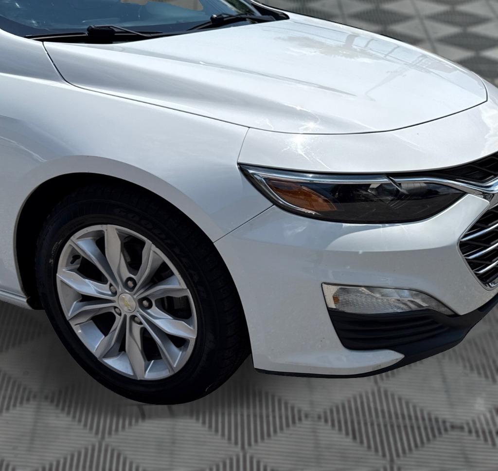 2021 Chevrolet Malibu - $11,900