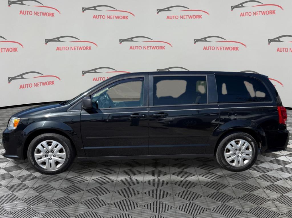 2016 Dodge Grand Caravan - $7,900