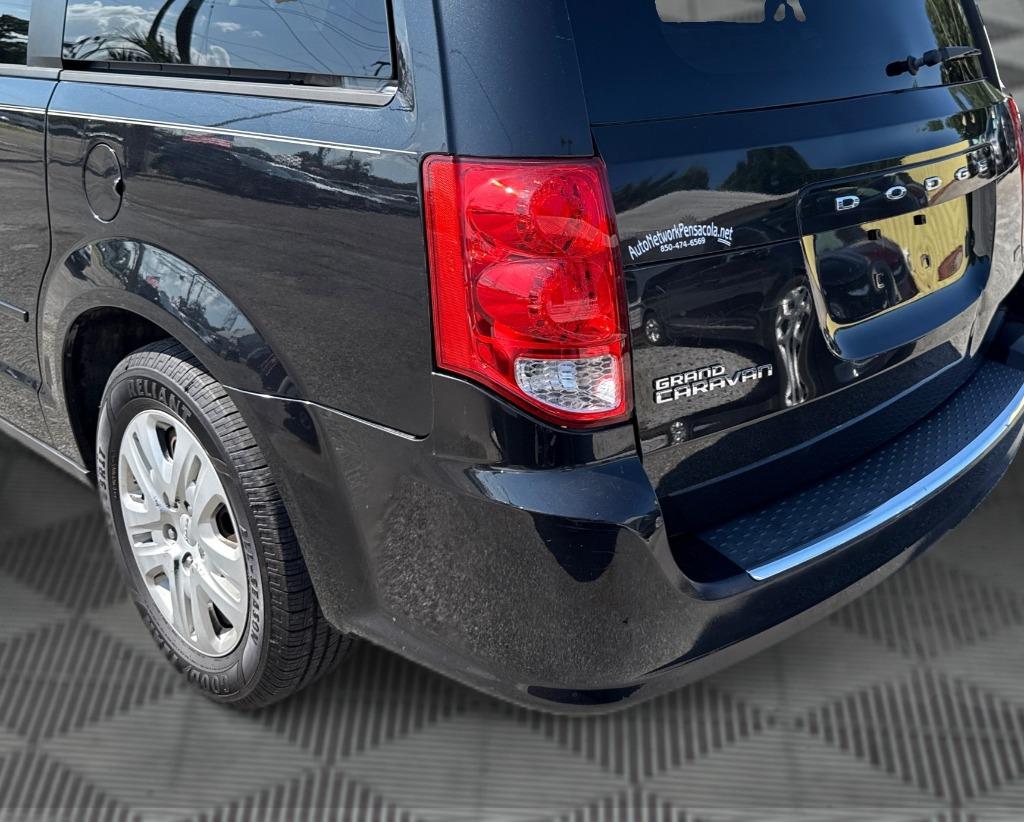 2016 Dodge Grand Caravan - $7,900