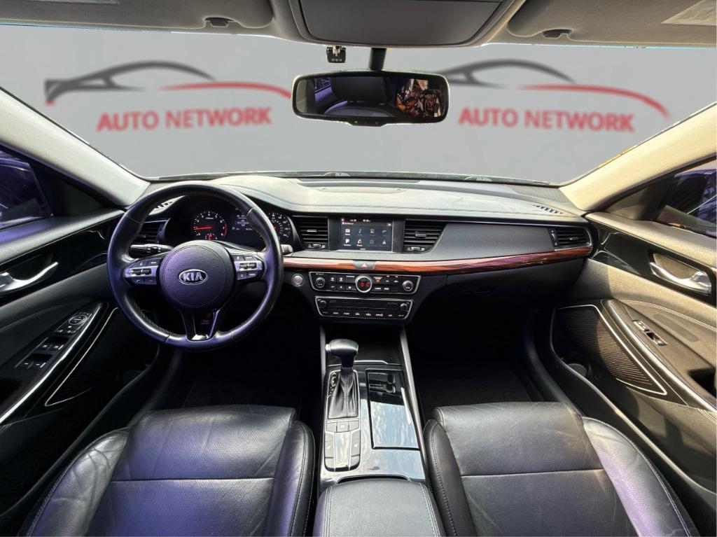 2017 Kia Cadenza - $10,900