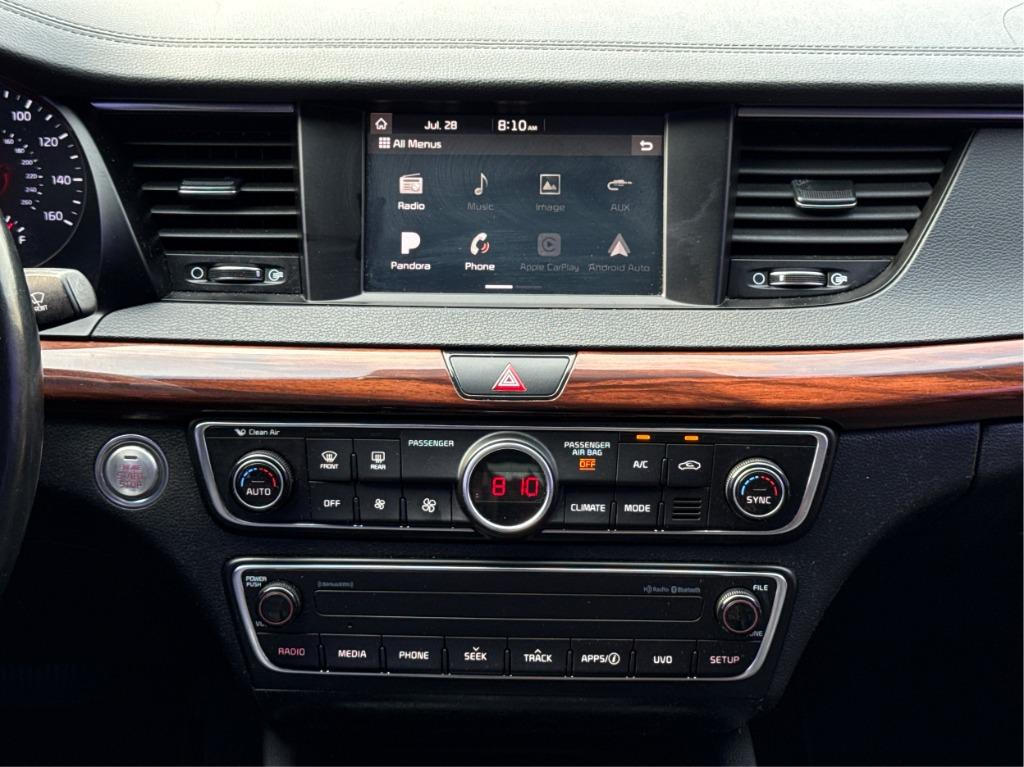 2017 Kia Cadenza - $10,900