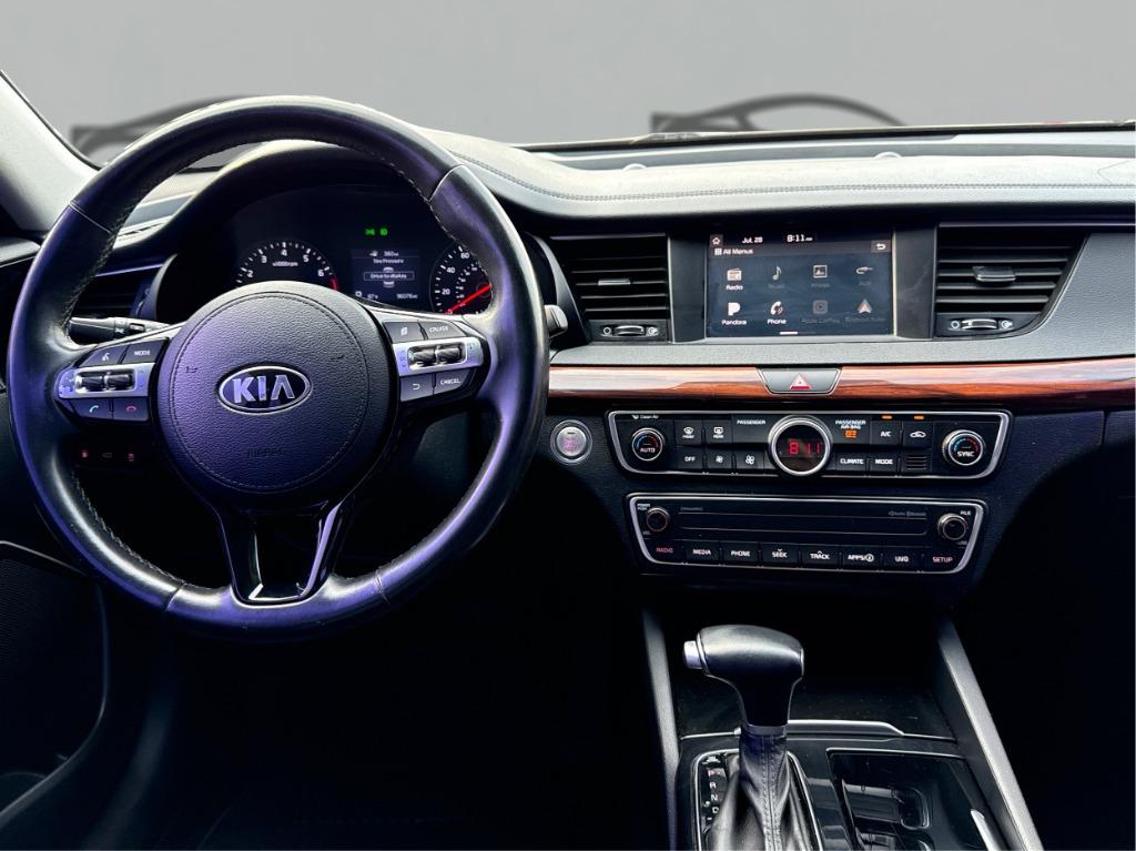 2017 Kia Cadenza - $10,900